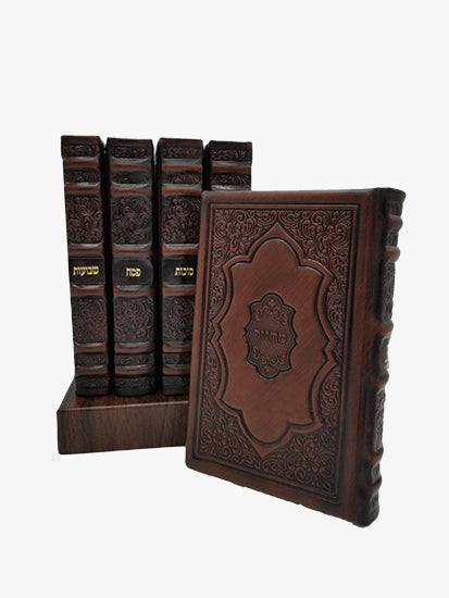 כפתור ופרח MACHZAR LEHAVANAH ANTIQUE BROCADE BROWN