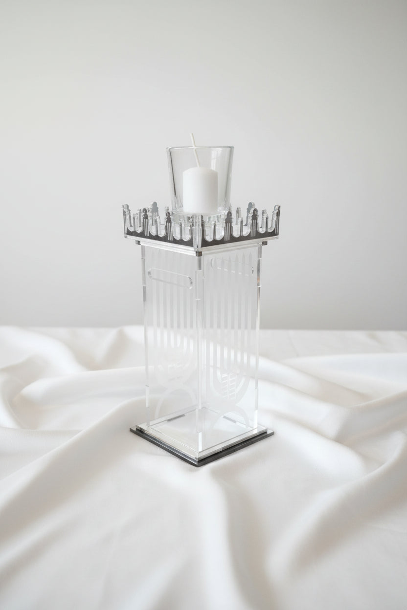 Belz design candle holder